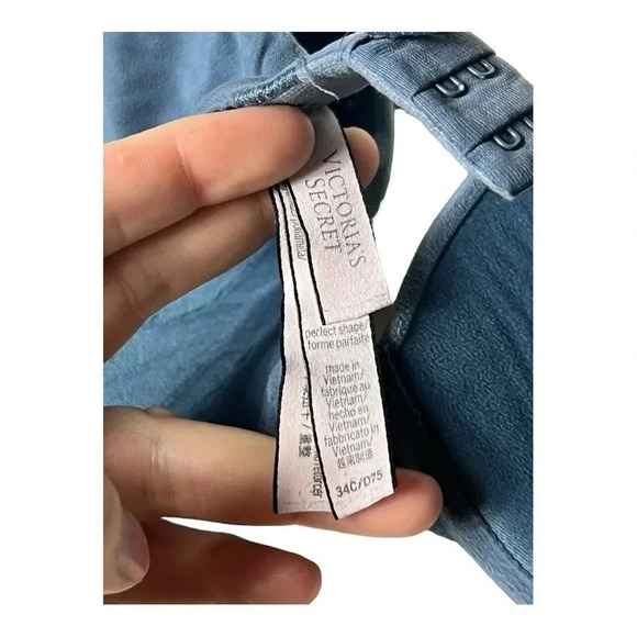 1433.‎ VICTORIA’S SECRET BODY BY VICTORIA LIGHTLY PADDING SIZE 34C BLUE/PINK - Picture 4 of 7